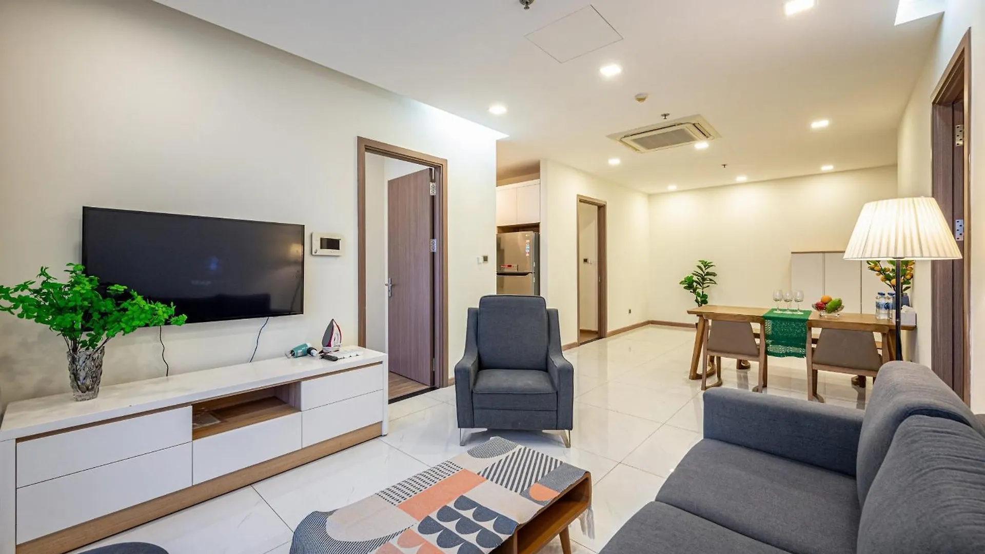 Apartment In Landmark-Vinhome Central Park By Yen Ho Chi Minh City