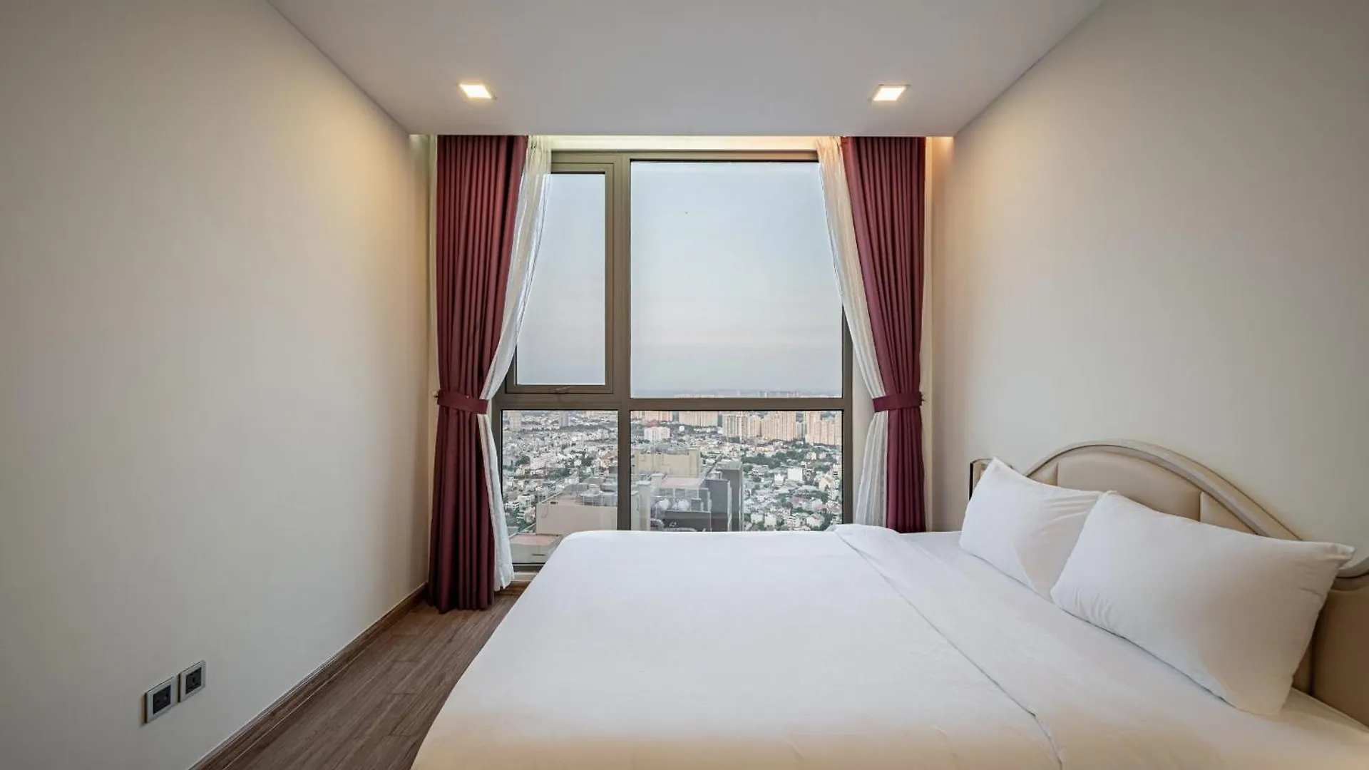 Apartment In Landmark-Vinhome Central Park By Yen Ho Chi Minh City
