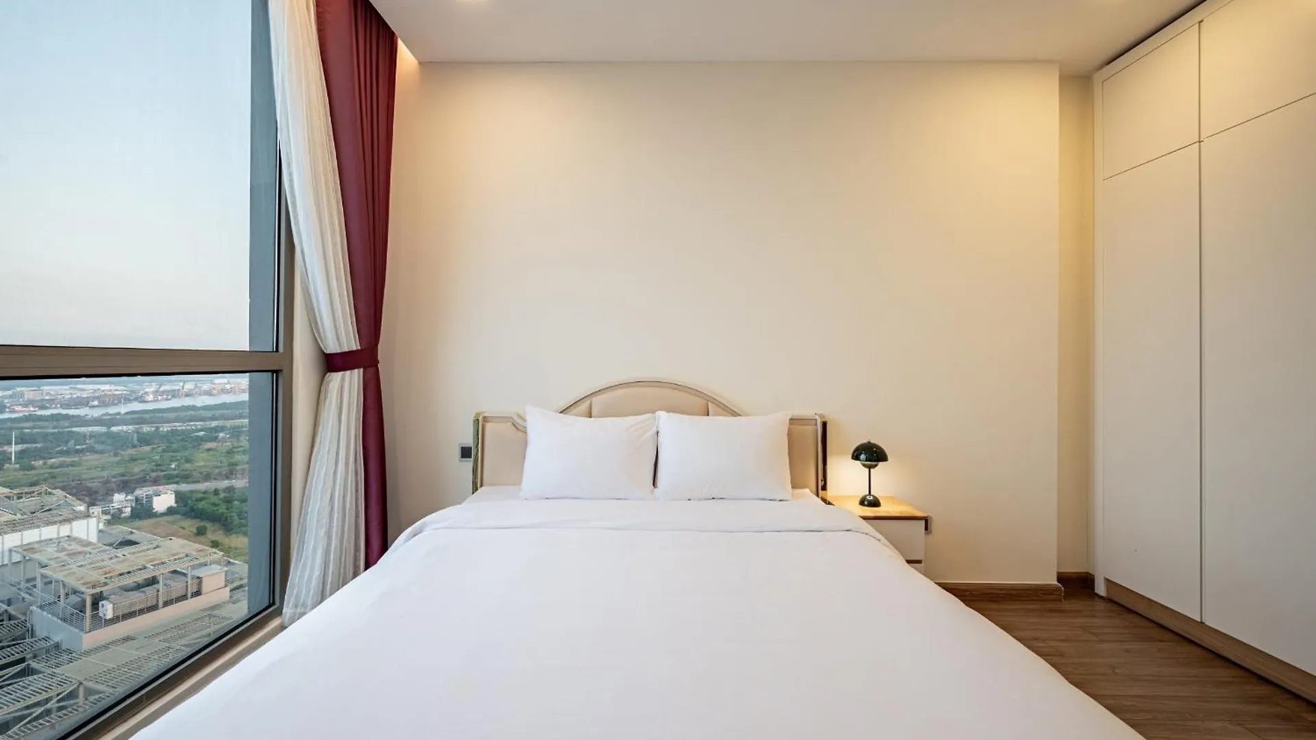 Apartment In Landmark-Vinhome Central Park By Yen Ho Chi Minh City Vietnam