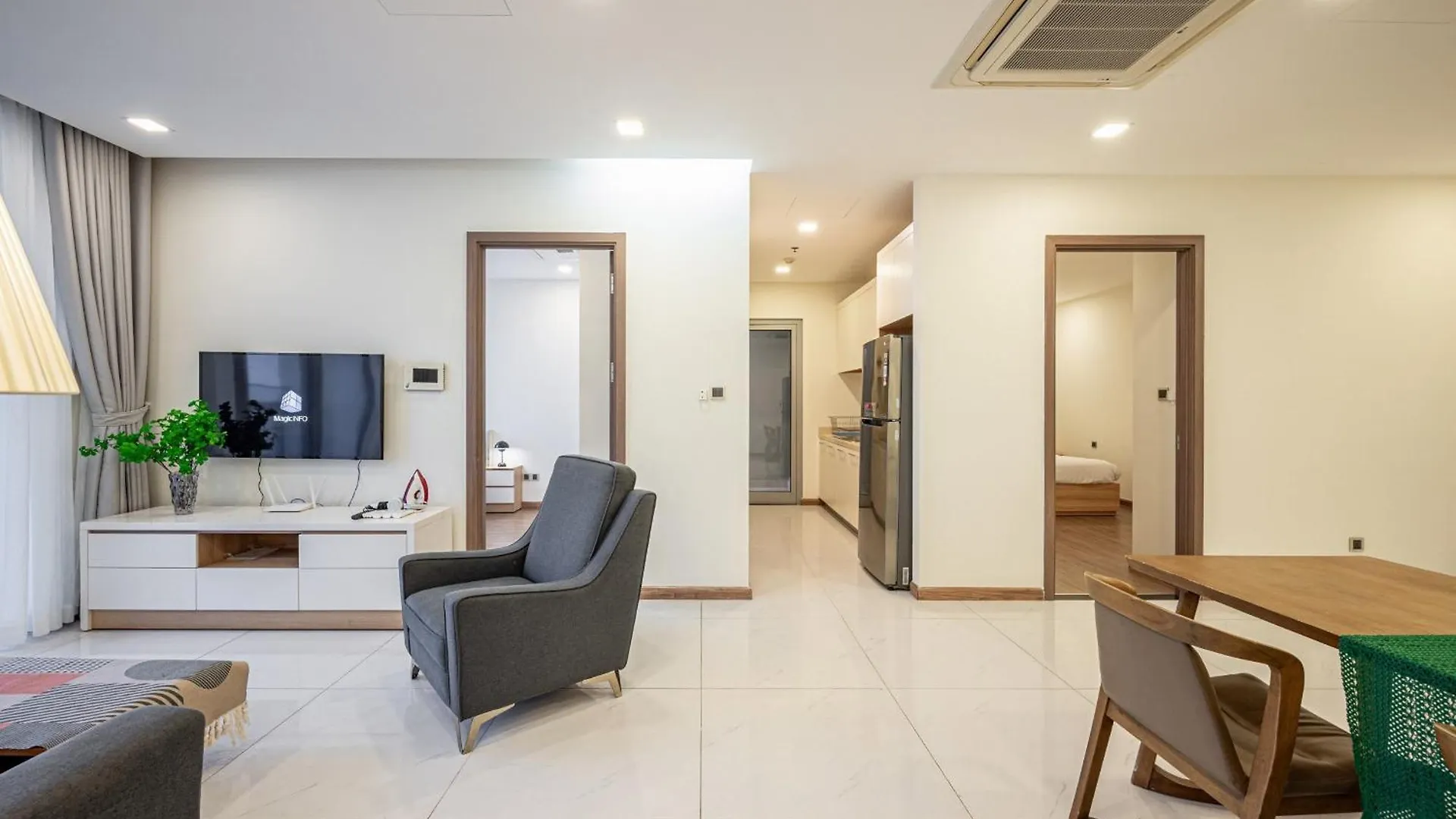 Apartment In Landmark-Vinhome Central Park By Yen Ho Chi Minh City