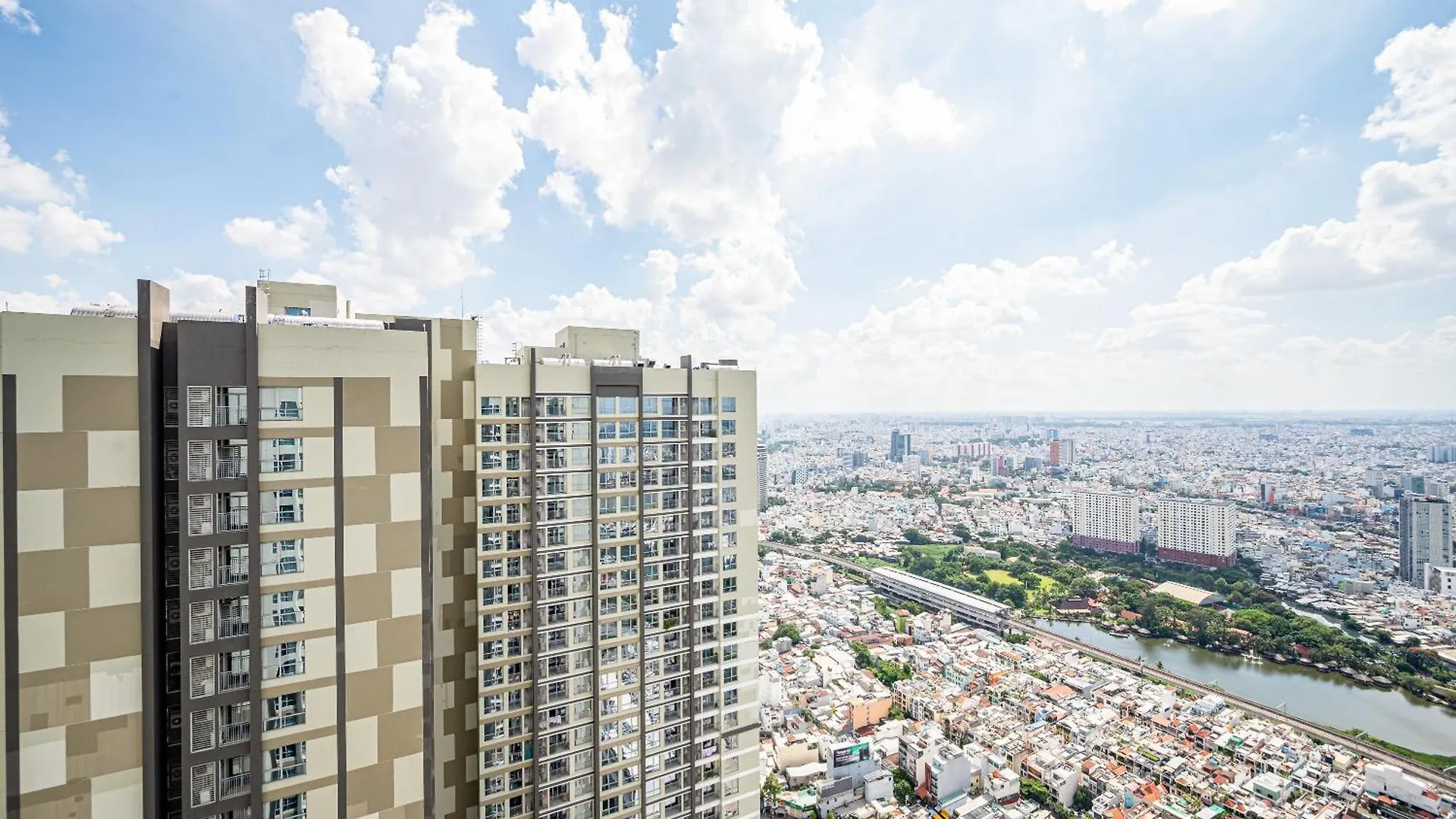 Apartment In Landmark-Vinhome Central Park By Yen Ho Chi Minh City Vietnam