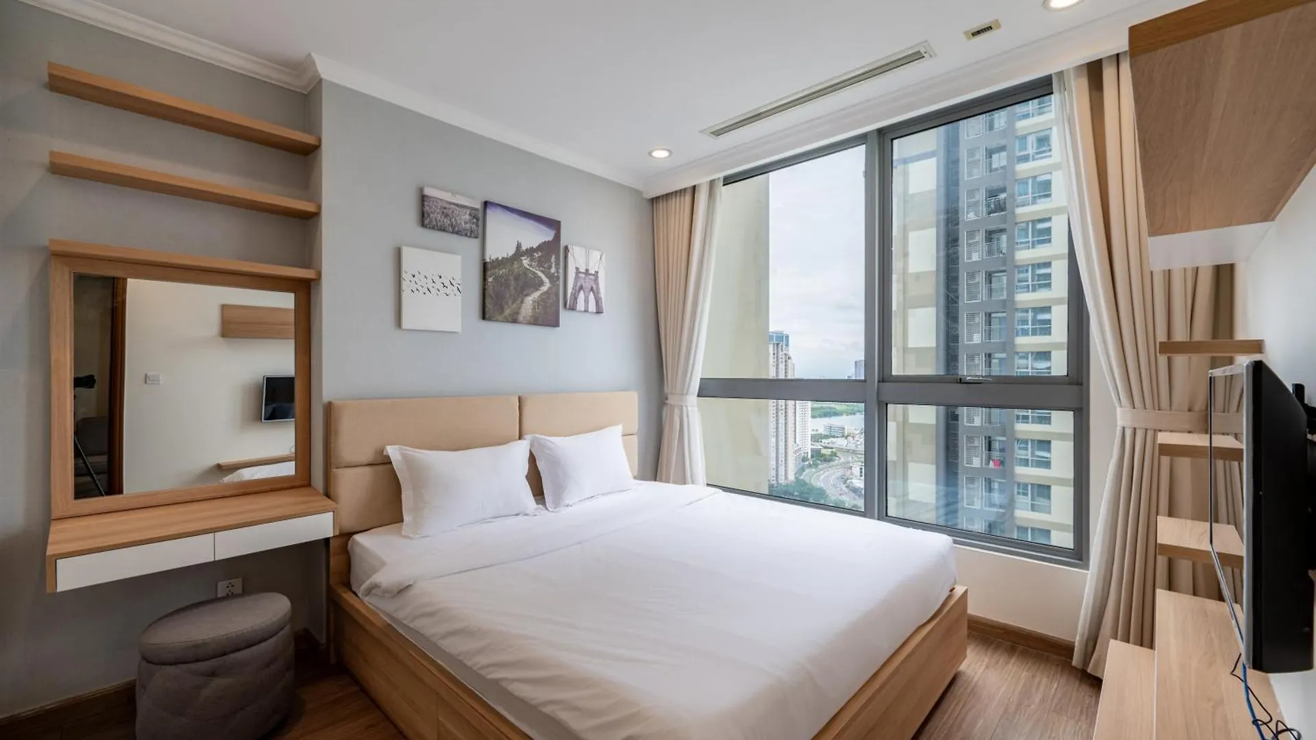 Apartment In Landmark-Vinhome Central Park By Yen Ho Chi Minh City