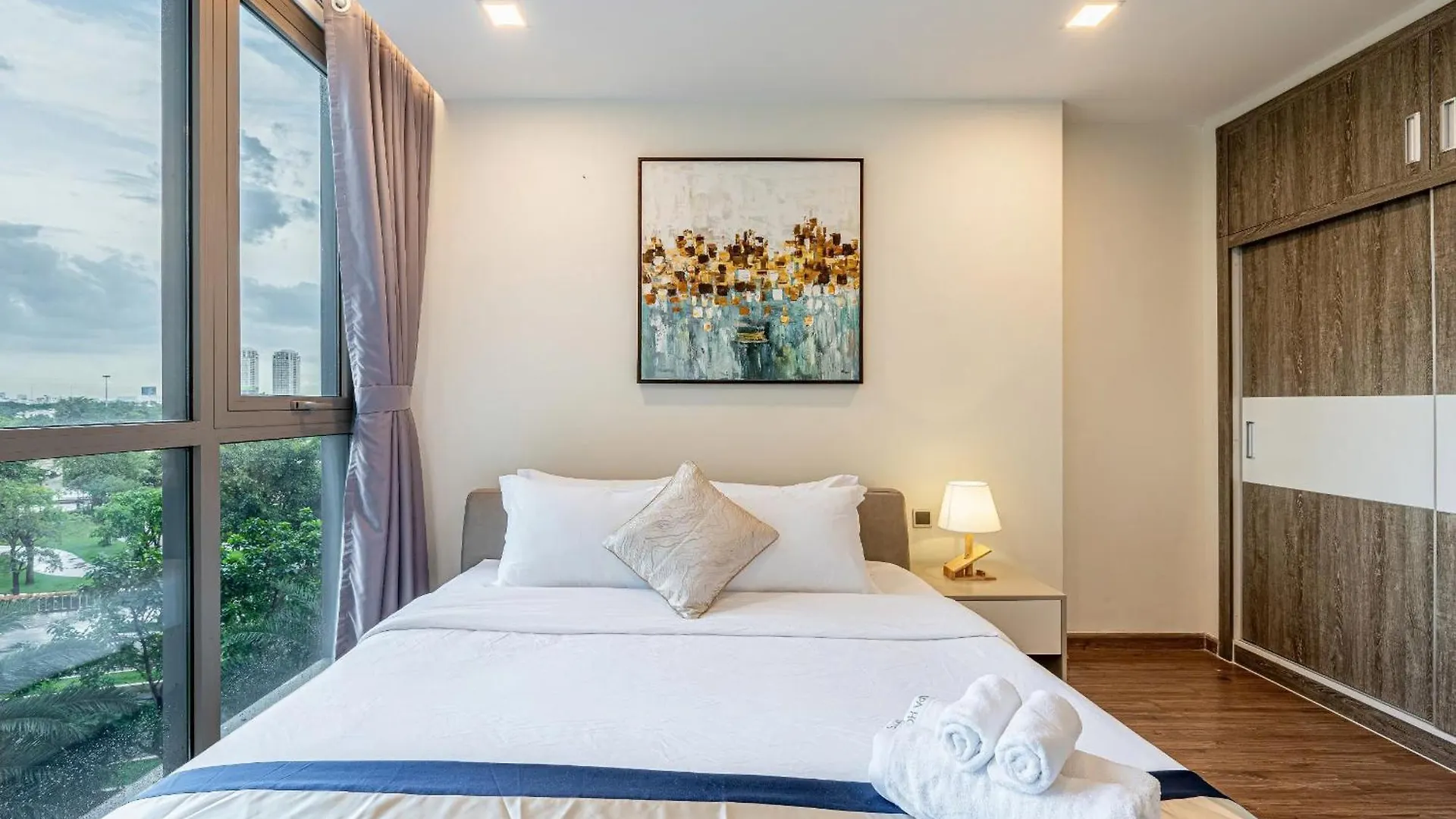 Apartment In Landmark-Vinhome Central Park By Yen Ho Chi Minh City Vietnam