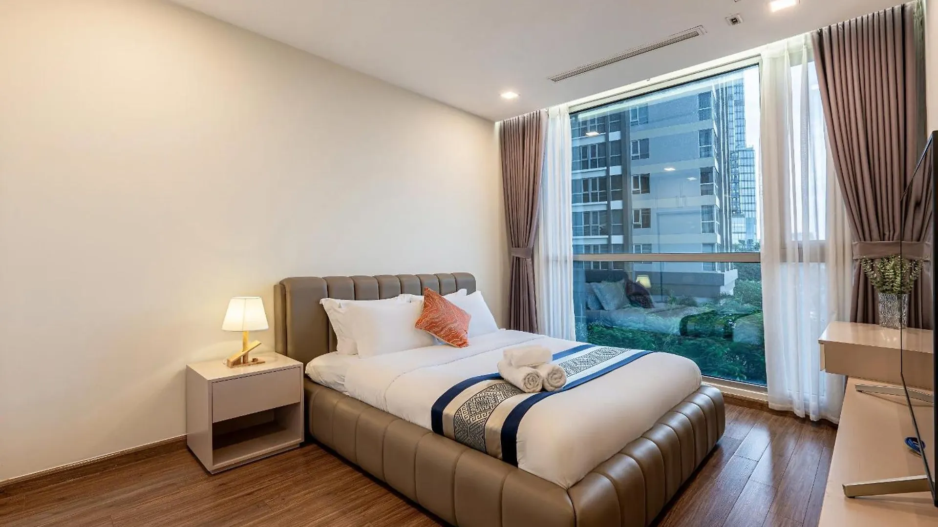 Apartment In Landmark-Vinhome Central Park By Yen Ho Chi Minh City