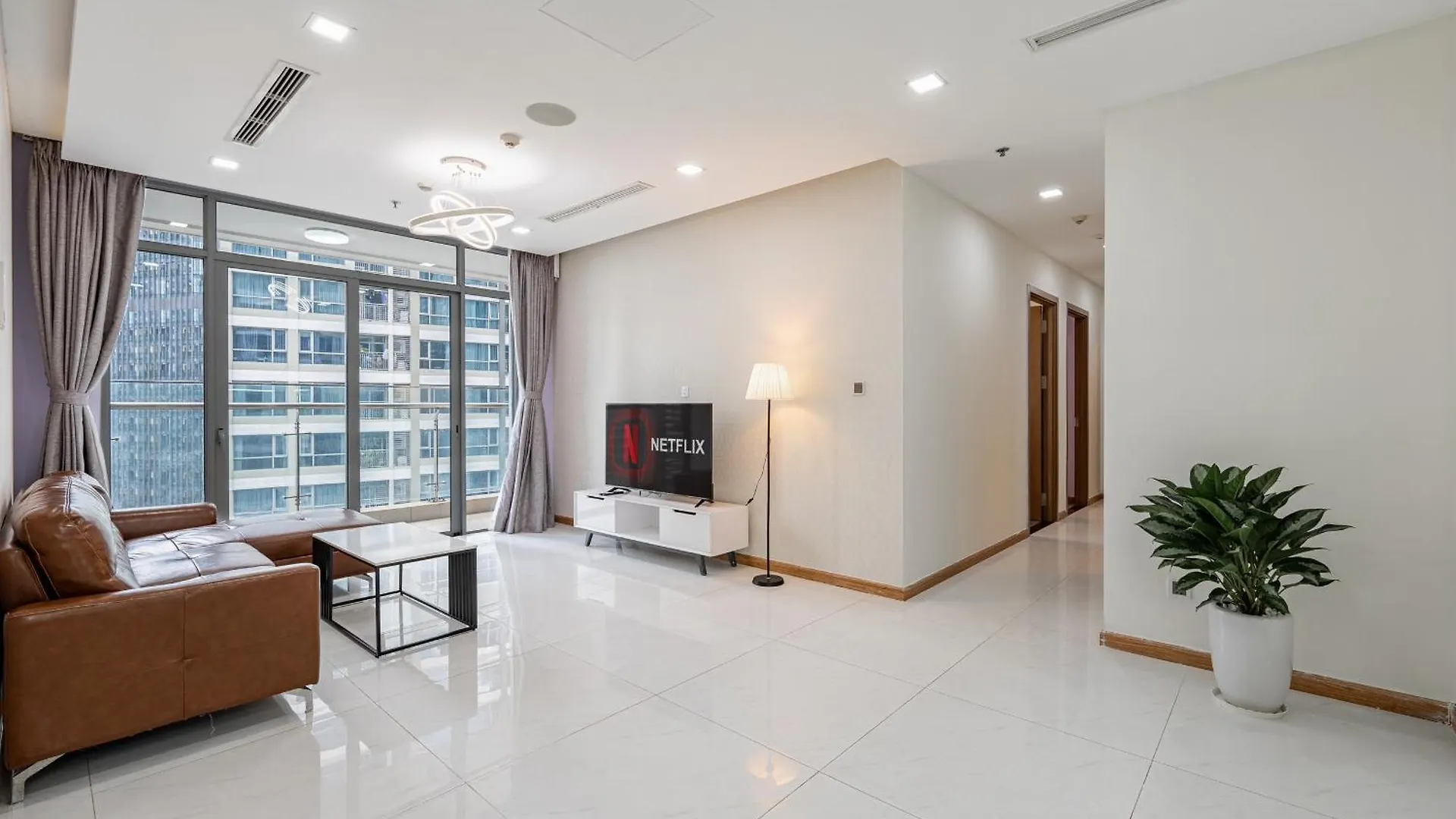 Apartment In Landmark-Vinhome Central Park By Yen Ho Chi Minh City Vietnam