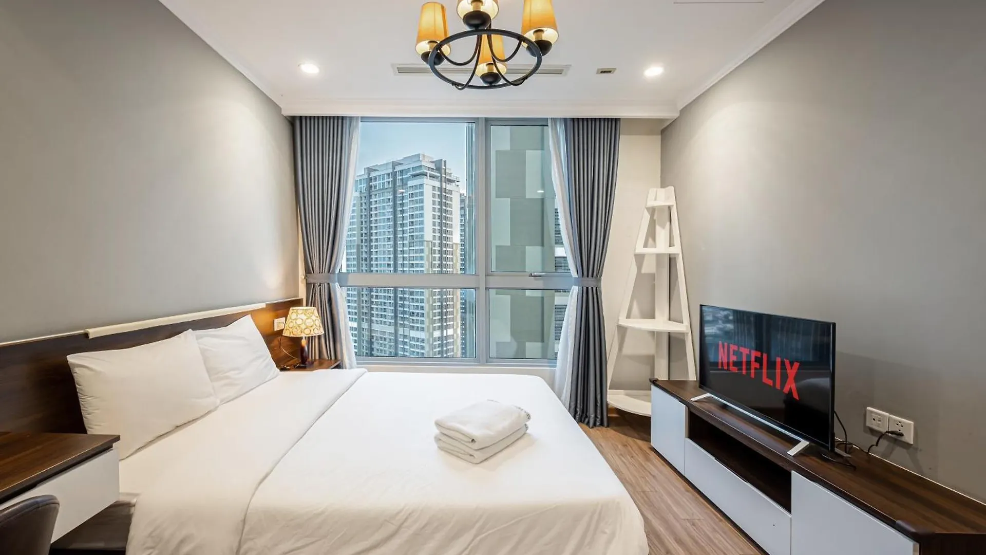 Apartment In Landmark-Vinhome Central Park By Yen Ho Chi Minh City 0*,