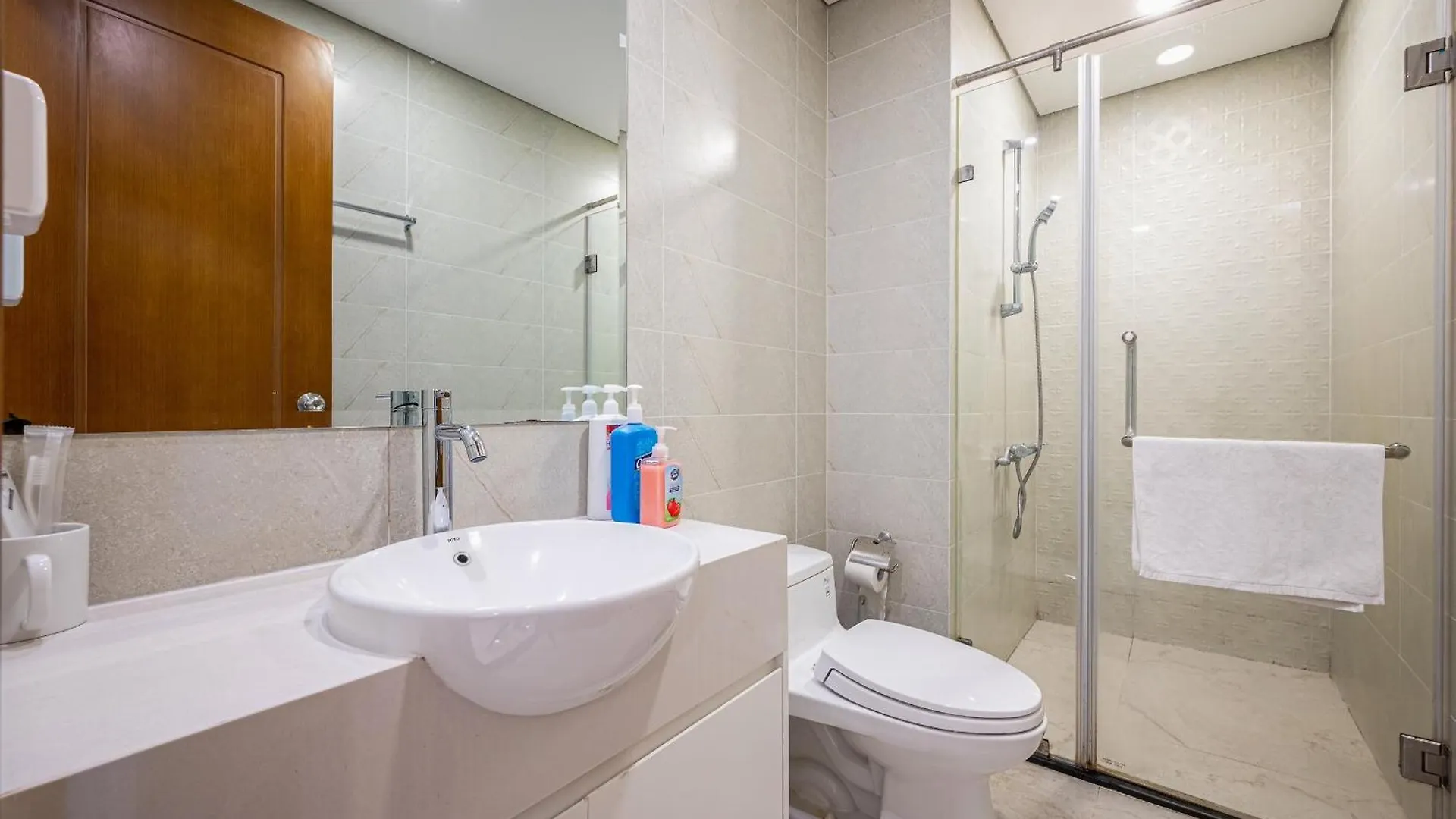 Apartment In Landmark-Vinhome Central Park By Yen Ho Chi Minh City 0*,  Vietnam