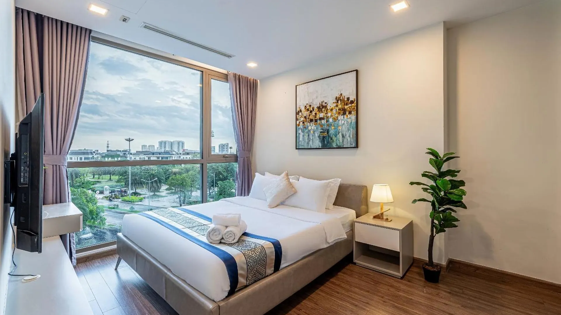 Apartment In Landmark-Vinhome Central Park By Yen Ho Chi Minh City