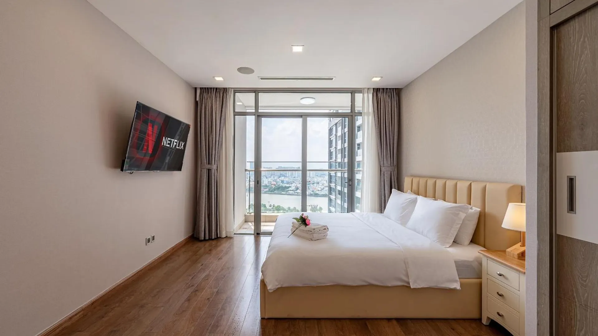 Apartment In Landmark-Vinhome Central Park By Yen Ho Chi Minh City