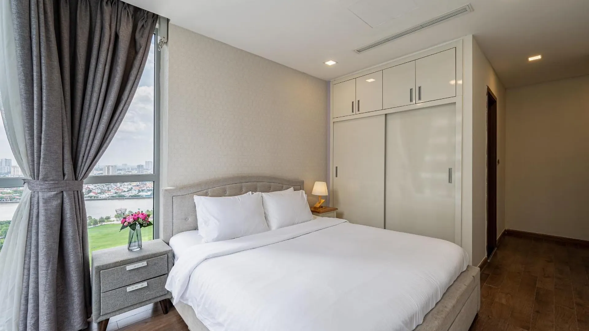 Apartment In Landmark-Vinhome Central Park By Yen Ho Chi Minh City 0*,  Vietnam