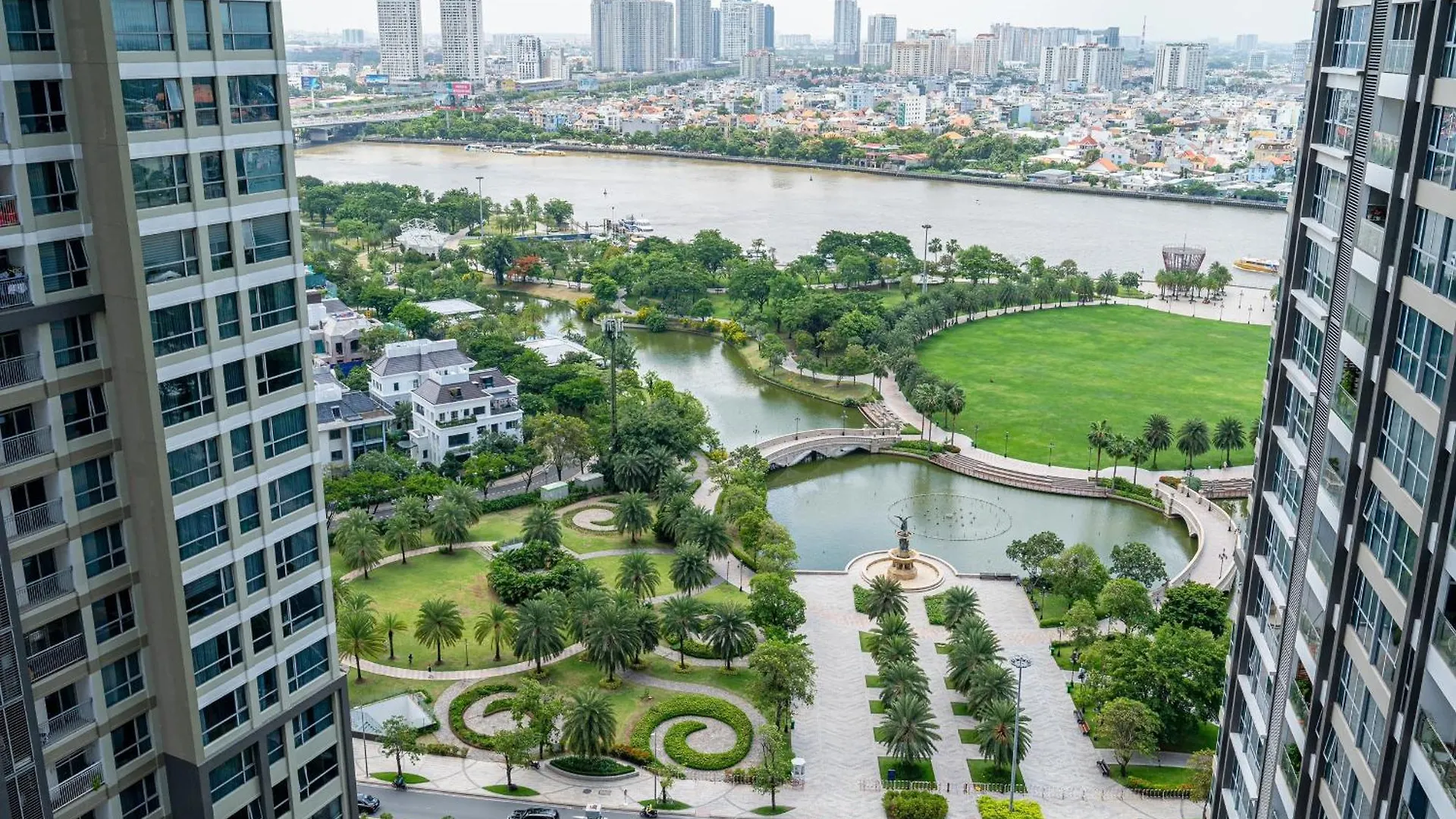 Apartment In Landmark-Vinhome Central Park By Yen Ho Chi Minh City