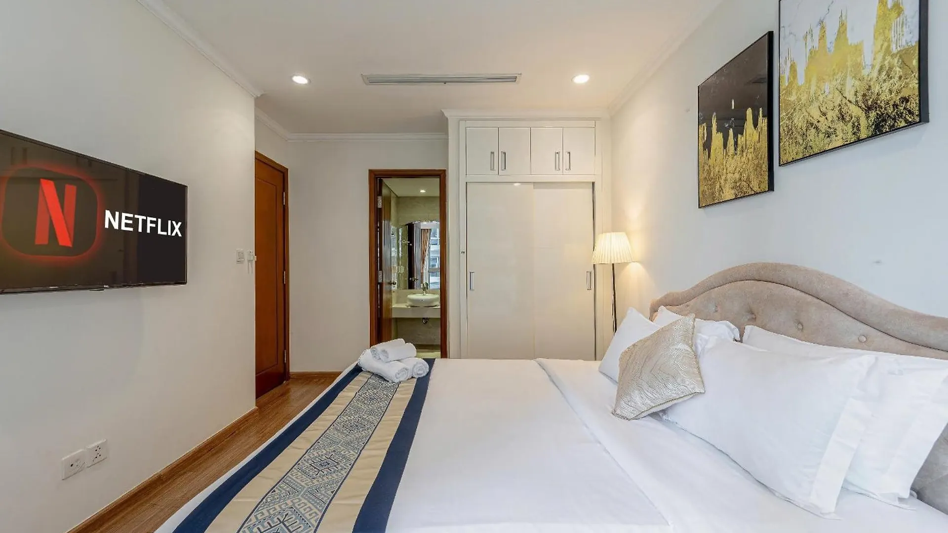 Apartment In Landmark-Vinhome Central Park By Yen Ho Chi Minh City Vietnam