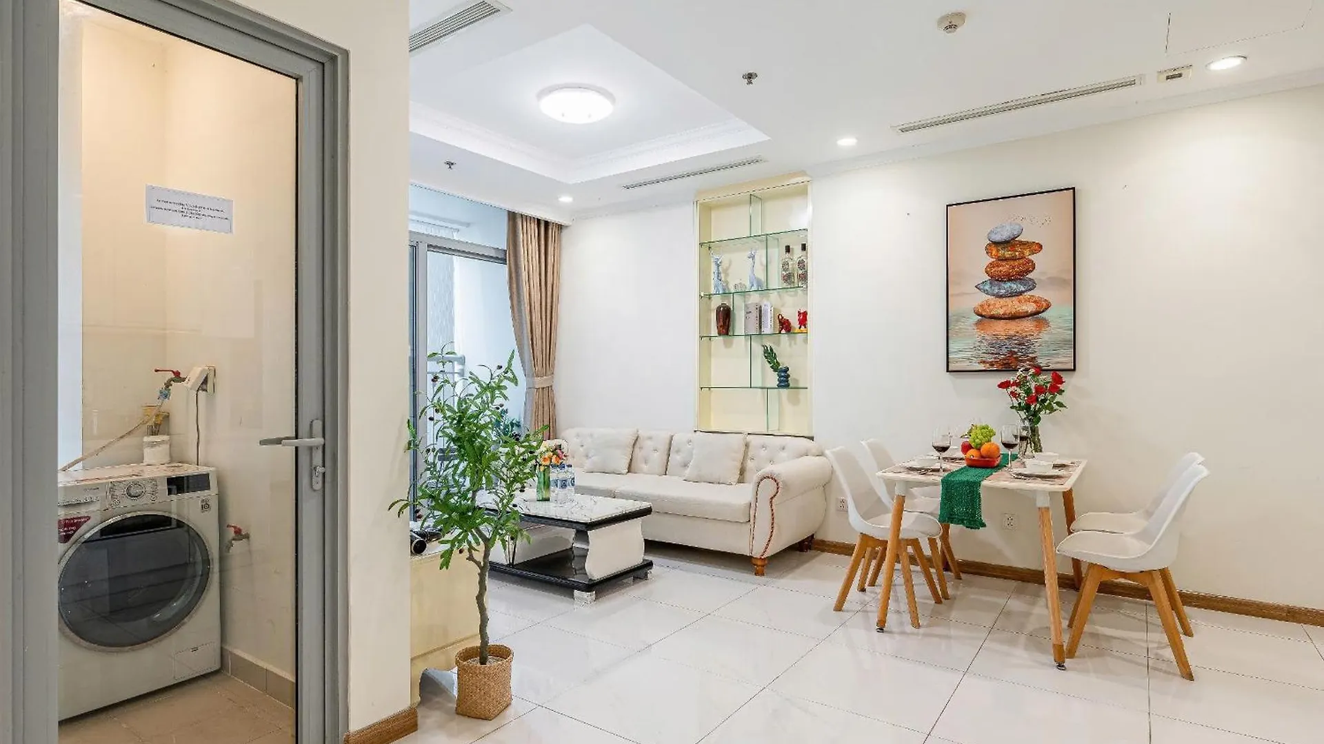 Apartment In Landmark-Vinhome Central Park By Yen Ho Chi Minh City