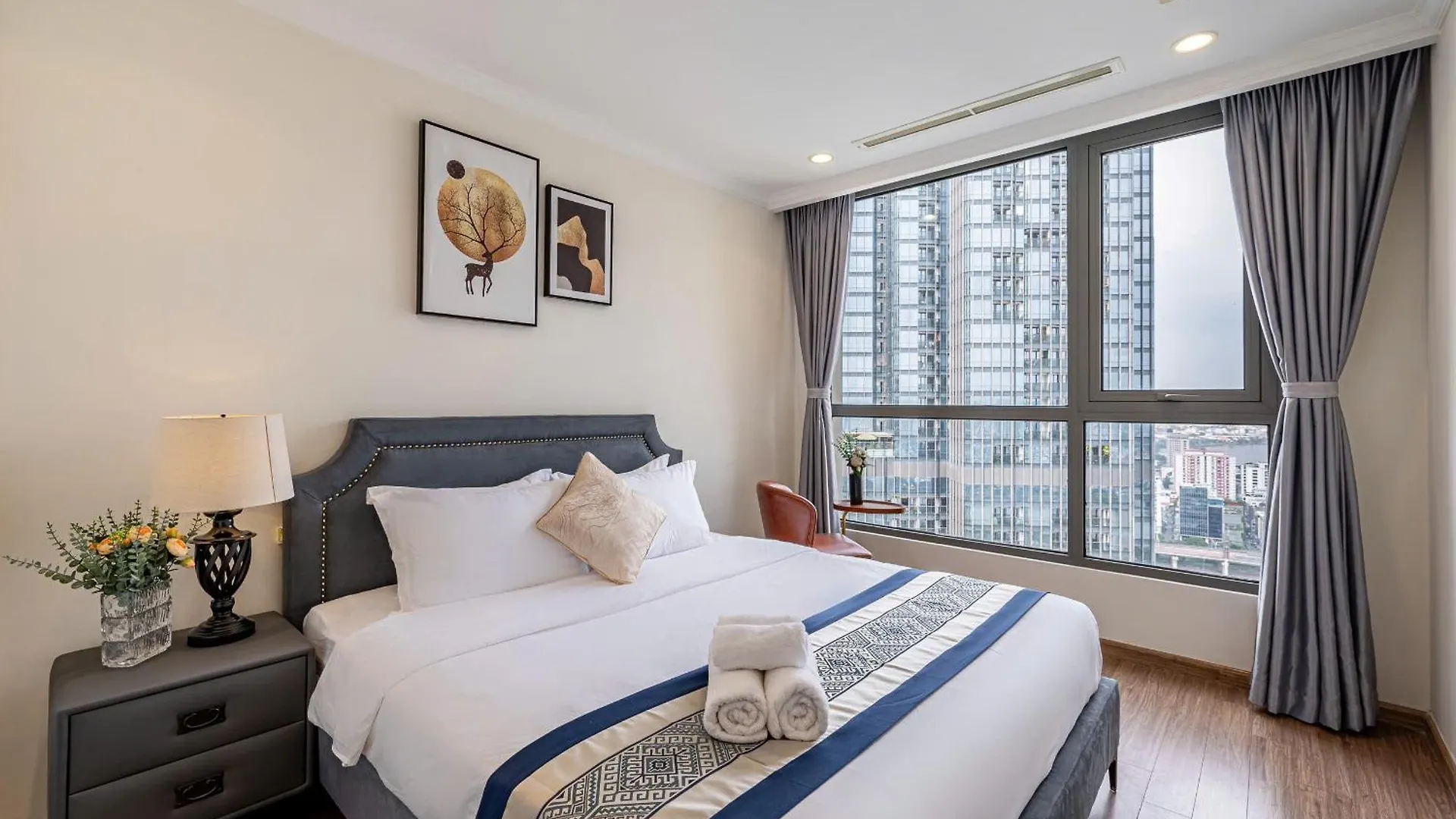 Apartment In Landmark-Vinhome Central Park By Yen Ho Chi Minh City 0*,  Vietnam