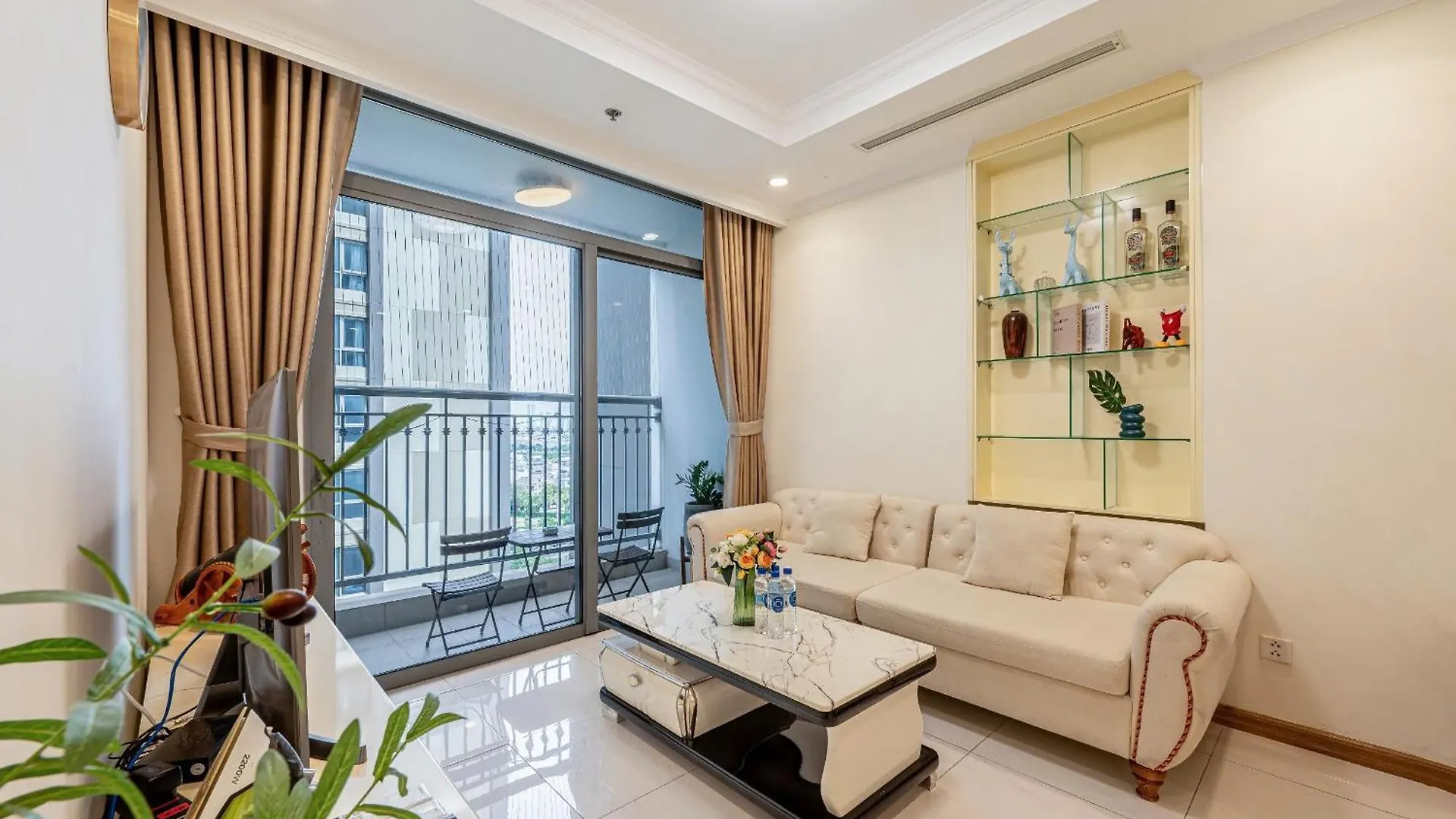 Apartment In Landmark-Vinhome Central Park By Yen Ho Chi Minh City Vietnam